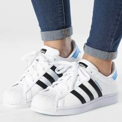 Coupon 😉 Baskets Femme Superstar GY9319 Cloud White Core Black Blue de Adidas Originals 💯
