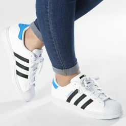 Coupon 😉 Baskets Femme Superstar GY9319 Cloud White Core Black Blue de Adidas Originals 💯 9 Coupon 😉 Baskets Femme Superstar GY9319 Cloud White Core Black Blue de Adidas Originals 💯 -Pas Cher adidas Magasin adidas 325841 GY9319 20220704T160601 03