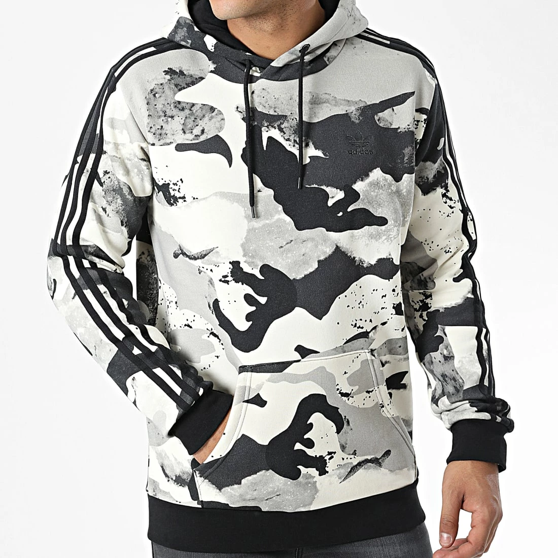 Vente flash 🔥 Sweat Capuche A Bandes Camo AOP HK2805 Beige Noir de adidas 🎁 7 Vente flash 🔥 Sweat Capuche A Bandes Camo AOP HK2805 Beige Noir de adidas 🎁 – Image 5