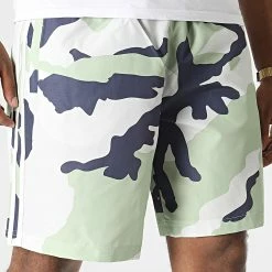 Meilleure affaire 🎉 Short Jogging A Bandes Graphics HF4873 Beige Vert Clair Camouflage de Adidas Originals 🤩 -Pas Cher adidas Magasin adidas 326397 HF4873 20220726T155839 05