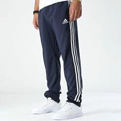 Sortie 👏 Pantalon Jogging A Bandes 3 Stripes GK8981 Bleu Marine de adidas ❤️ -Pas Cher adidas Magasin adidas 326401 GK8981 20220704T162205 03