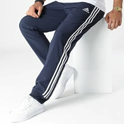 Sortie 👏 Pantalon Jogging A Bandes 3 Stripes GK8981 Bleu Marine de adidas ❤️ -Pas Cher adidas Magasin adidas 326401 GK8981 20220704T162207 05