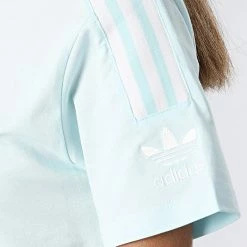 Meilleure affaire 🎁 Tee 👚 Shirt Femme Tight HN5902 Bleu Ciel de Adidas Originals ⭐ -Pas Cher adidas Magasin adidas 326417 HN5902 20220720T152820 02