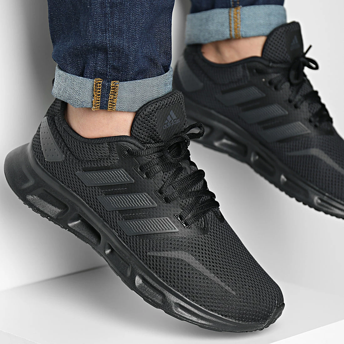 Coupon 🎉 Baskets Showtheway 2.0 GY6347 Core Black de Adidas Performance 😍 4 Coupon 🎉 Baskets Showtheway 2.0 GY6347 Core Black de Adidas Performance 😍 – Image 2