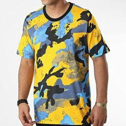 De gros 🎉 Tee 👕 Shirt Camo All Over Print HK2801 Jaune Bleu de Adidas Originals 🎁