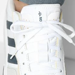 Meilleure vente 🎁 Baskets Courtic GX4366 Footwear White Grey One de Adidas Originals 🥰 9 Meilleure vente 🎁 Baskets Courtic GX4366 Footwear White Grey One de Adidas Originals 🥰 -Pas Cher adidas Magasin adidas 326759 GX4366 20220704T161225 03