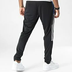 Tout neuf 💯 Pantalon Jogging A Bandes Tiro 21 GJ9866 Noir de Adidas Performance 😍 13 Tout neuf 💯 Pantalon Jogging A Bandes Tiro 21 GJ9866 Noir de Adidas Performance 😍 -Pas Cher adidas Magasin adidas 327436 GJ9866 20220712T160156 06