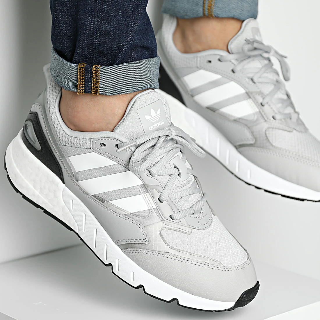 De gros 🧨 Baskets ZX 1K Boost 2 GY5983 Grey Two Cloud White Core Black de Adidas Originals 🔔 3 De gros 🧨 Baskets ZX 1K Boost 2 GY5983 Grey Two Cloud White Core Black de Adidas Originals 🔔