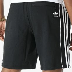 Offres 🔔 Short Jogging A Bandes Essential HK7307 Noir de Adidas Originals 💯 -Pas Cher adidas Magasin adidas 327472 HK7307 20220712T160013 06