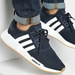Meilleur prix âš Baskets NMD R1 GY6057 Collegiate Navy Cloud White de Adidas Originals â