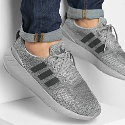 Remise 🎉 Baskets Swift Run 22 GZ3502 Grey Three Grey Five de Adidas Originals 🔥