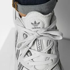 Les meilleures critiques de 😉 Baskets Ozweego GX1831 Light Solid Grey Grey Four Grey Six de Adidas Originals 😀 -Pas Cher adidas Magasin adidas 329514 GX1831 20220726T144100 03