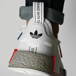 Le moins cher ❤️ Baskets NMD R1 GX9525 Cloud White GreyOne de Adidas Originals 🌟 10 Le moins cher ❤️ Baskets NMD R1 GX9525 Cloud White GreyOne de Adidas Originals 🌟 -Pas Cher adidas Magasin adidas 329886 GX9525 20220728T092857 04