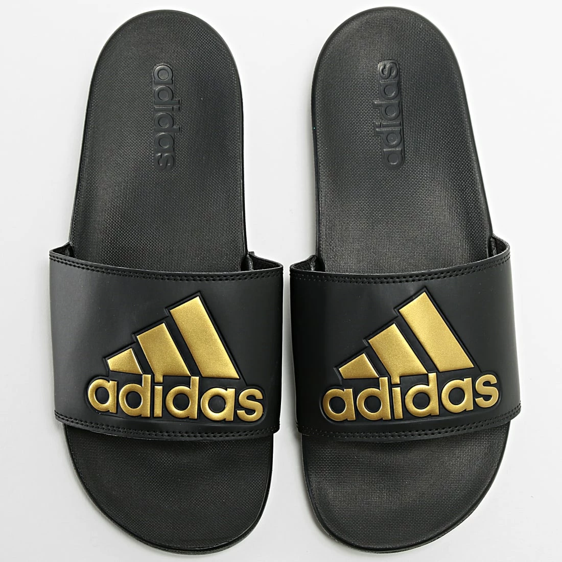 Bon marché 😍 Claquettes Adilette Comfort GY1946 Noir Doré de Adidas Performance ⌛ 6 Bon marché 😍 Claquettes Adilette Comfort GY1946 Noir Doré de Adidas Performance ⌛ – Image 4