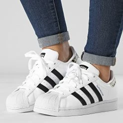 Tout neuf 🎁 Baskets Femme Superstar GW4062 Cloud White Core Black Blue de Adidas Originals ✔️