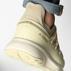 Nouveau 💯 Baskets Terrex Voyager 21 GZ9222 Beige Tone Sand Beige de Adidas Performance 💯 -Pas Cher adidas Magasin adidas 332226 GZ9222 20220819T134841 04
