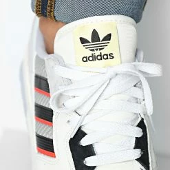 Tout neuf 🌟 Baskets ZX 420 GY2005 Crystal White Metallic Grey de Adidas Originals 🔥 9 Tout neuf 🌟 Baskets ZX 420 GY2005 Crystal White Metallic Grey de Adidas Originals 🔥 -Pas Cher adidas Magasin adidas 332344 GY2005 20220819T134909 03