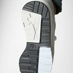 Tout neuf 🌟 Baskets ZX 420 GY2005 Crystal White Metallic Grey de Adidas Originals 🔥 11 Tout neuf 🌟 Baskets ZX 420 GY2005 Crystal White Metallic Grey de Adidas Originals 🔥 -Pas Cher adidas Magasin adidas 332344 GY2005 20220819T134911 05