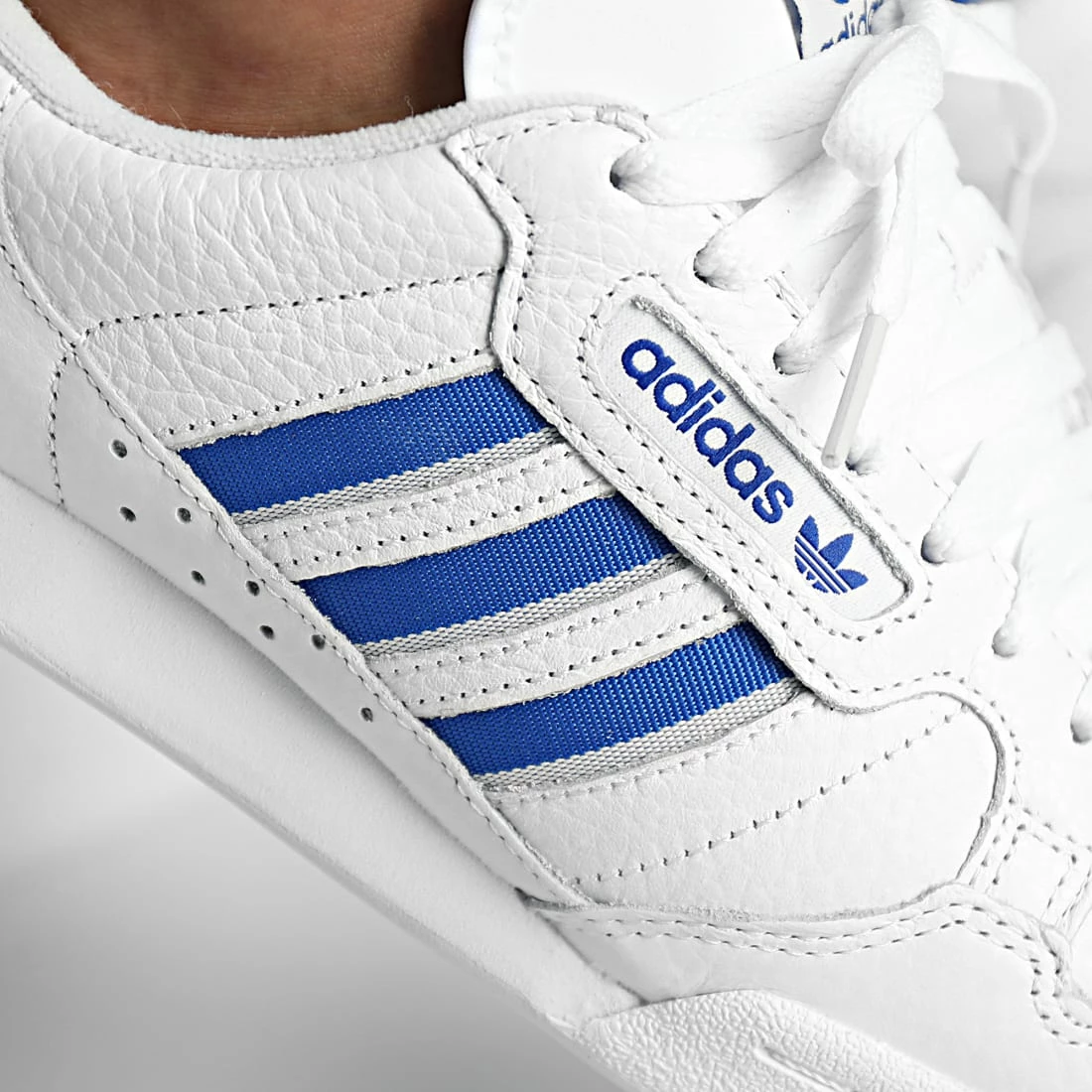 Meilleure vente 🛒 Baskets Continental 80 Stripes GX4468 Cloud White Blue Off White de Adidas Originals 🥰 4 Meilleure vente 🛒 Baskets Continental 80 Stripes GX4468 Cloud White Blue Off White de Adidas Originals 🥰 – Image 2