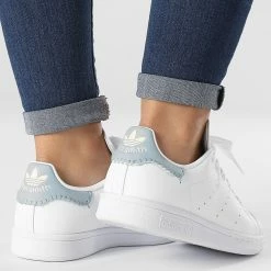 Coupon 🌟 Baskets Femme Stan Smith GY9380 Cloud White Magnetic Grey Ecru Tint de Adidas Originals 🥰 -Pas Cher adidas Magasin adidas 332884 GY9380 20220830T155536 04