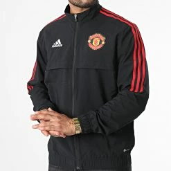 Offres 🌟 Veste Zippée A Bandes Manchester United FC H64037 Noir de Adidas Performance ⭐ 10 Offres 🌟 Veste Zippée A Bandes Manchester United FC H64037 Noir de Adidas Performance ⭐ -Pas Cher adidas Magasin adidas 333238 H64037 20220819T141942 03