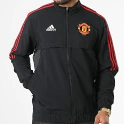 Offres 🌟 Veste Zippée A Bandes Manchester United FC H64037 Noir de Adidas Performance ⭐ 12 Offres 🌟 Veste Zippée A Bandes Manchester United FC H64037 Noir de Adidas Performance ⭐ -Pas Cher adidas Magasin adidas 333238 H64037 20220819T141944 05