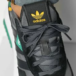 Promo 😉 Baskets Retropy F2 GW9356 Grey Five Carbon Court Gold de Adidas Originals 💯 -Pas Cher adidas Magasin adidas 333623 GW9356 20220824T155346 03