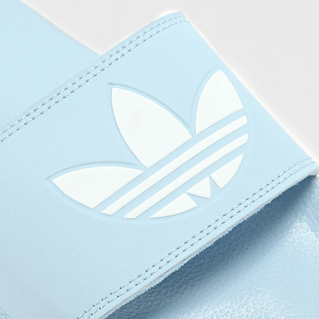 Tout neuf ❤️ Claquettes Femme Adilette Lite GX9490 Bleu Clair de Adidas Originals 🧨 4 Tout neuf ❤️ Claquettes Femme Adilette Lite GX9490 Bleu Clair de Adidas Originals 🧨 – Image 2