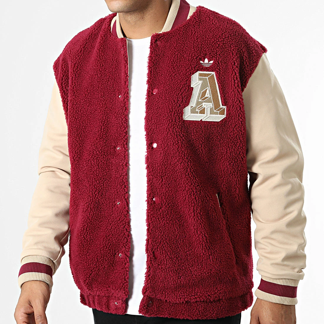 Top 10 ⭐ Veste Teddy Varsity HY6037 Bordeaux Beige de Adidas Originals ⭐ 5 Top 10 ⭐ Veste Teddy Varsity HY6037 Bordeaux Beige de Adidas Originals ⭐ – Image 3