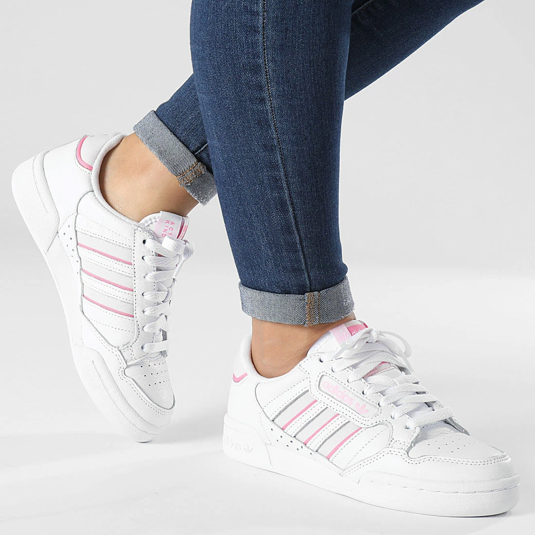Remise ⭐ Baskets Femme Continental 80 Stripes GX4433 Cloud White Clear Pink Almond Pink de Adidas Originals 😍 5 Remise ⭐ Baskets Femme Continental 80 Stripes GX4433 Cloud White Clear Pink Almond Pink de Adidas Originals 😍 – Image 3