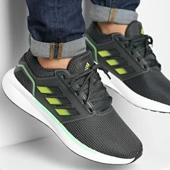 Sortie 💯 Baskets EQ19 Run GY4717 Carbon Beam Yellow Beam Green de Adidas Performance 🌟