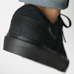 Offres 🎉 Baskets Delpala FV0634 Core Black de Adidas Originals ⭐ -Pas Cher adidas Magasin adidas 335473 FV0634 20220902T121447 04