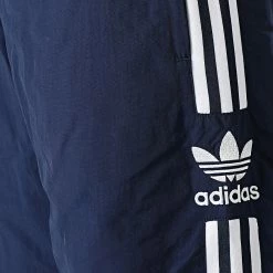 Meilleur prix 🥰 Pantalon Jogging A Bandes Lock Up HL2193 Bleu Marine de Adidas Originals 🎁 -Pas Cher adidas Magasin adidas 336988 HL2193 20220915T154516 04