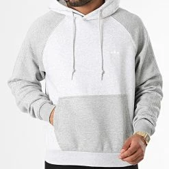 Sortie ✨ Sweat Capuche A Bandes SST HI3021 Gris Chiné de Adidas Originals 💯 10 Sortie ✨ Sweat Capuche A Bandes SST HI3021 Gris Chiné de Adidas Originals 💯 -Pas Cher adidas Magasin adidas 337002 HI3021 20220916T145354 03