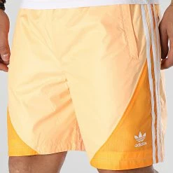 Grosses soldes 👍 Short Jogging A Bandes ☀️ Summer SST HC2098 Orange de Adidas Originals 👍