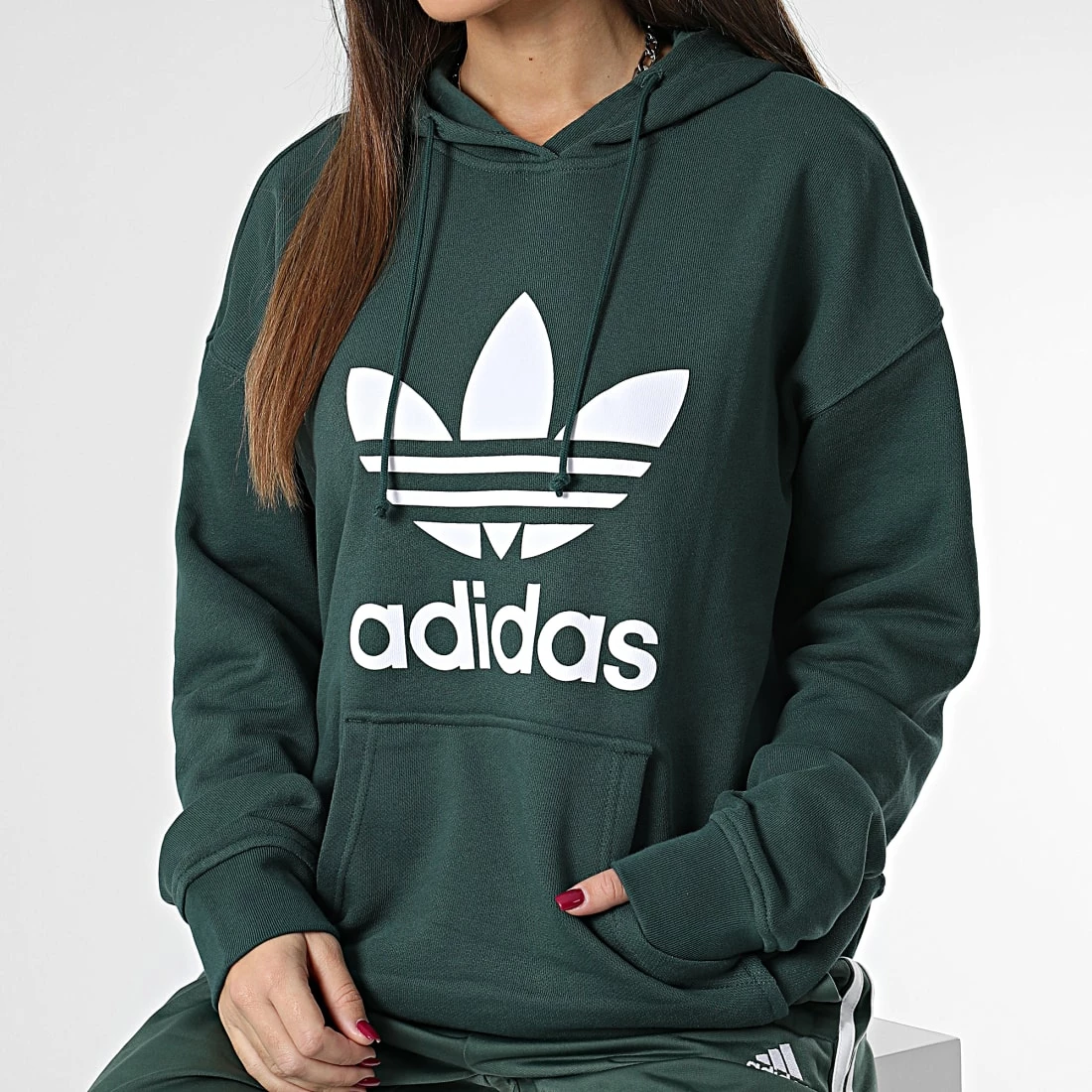 Le moins cher 🛒 Sweat Capuche Femme Trefoil HK9654 Vert de Adidas Originals 👍 3 Le moins cher 🛒 Sweat Capuche Femme Trefoil HK9654 Vert de Adidas Originals 👍