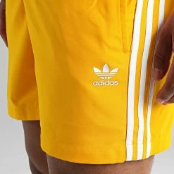 Les meilleures critiques de 😉 Short De Bain A Bandes HK7327 Jaune de Adidas Originals 🛒 -Pas Cher adidas Magasin adidas 339334 HK7327 20220923T150312 04