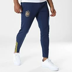 Bon marché 🌟 Pantalon Jogging RFEF Tiro 23 HE8827 Bleu Marine de Adidas Performance 🎁