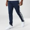 Les meilleures critiques de 💯 Pantalon Jogging A Bandes HK7353 Bleu Marine de Adidas Originals 🛒 -Pas Cher adidas Magasin adidas 339392 HK7353 20221026T135855 01