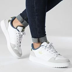 Coupon 🌟 Baskets Femme NY 90 GX4465 Cloud White Yellow Focal Olive de Adidas Originals 🛒 -Pas Cher adidas Magasin adidas 339462 GX4465 20221028T115558 03