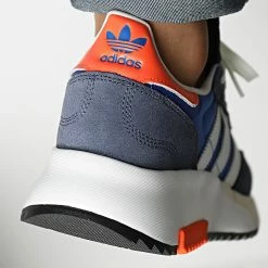 Tout neuf 🔥 Baskets Retropy F2 GX4637 Royal Blue Footwear White Shark Navy de adidas 🧨 -Pas Cher adidas Magasin adidas 339464 GX4637 20220921T135155 04