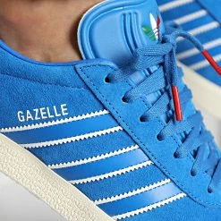 Promo 🔔 Baskets Gazelle GX9879 Blue Royal Footwear White Off White de Adidas Originals 🥰 -Pas Cher adidas Magasin adidas 340744 GX9879 20221018T145554 02