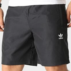 Grosses soldes 💯 Short Jogging Trace HL9391 Noir de Adidas Originals ❤️
