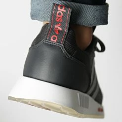 Tout neuf 😉 Baskets Multix GW6836 Grey Five Carbon Vivid Red de Adidas Originals 😀 10 Tout neuf 😉 Baskets Multix GW6836 Grey Five Carbon Vivid Red de Adidas Originals 😀 -Pas Cher adidas Magasin adidas 340809 GW6836 20221018T145234 04