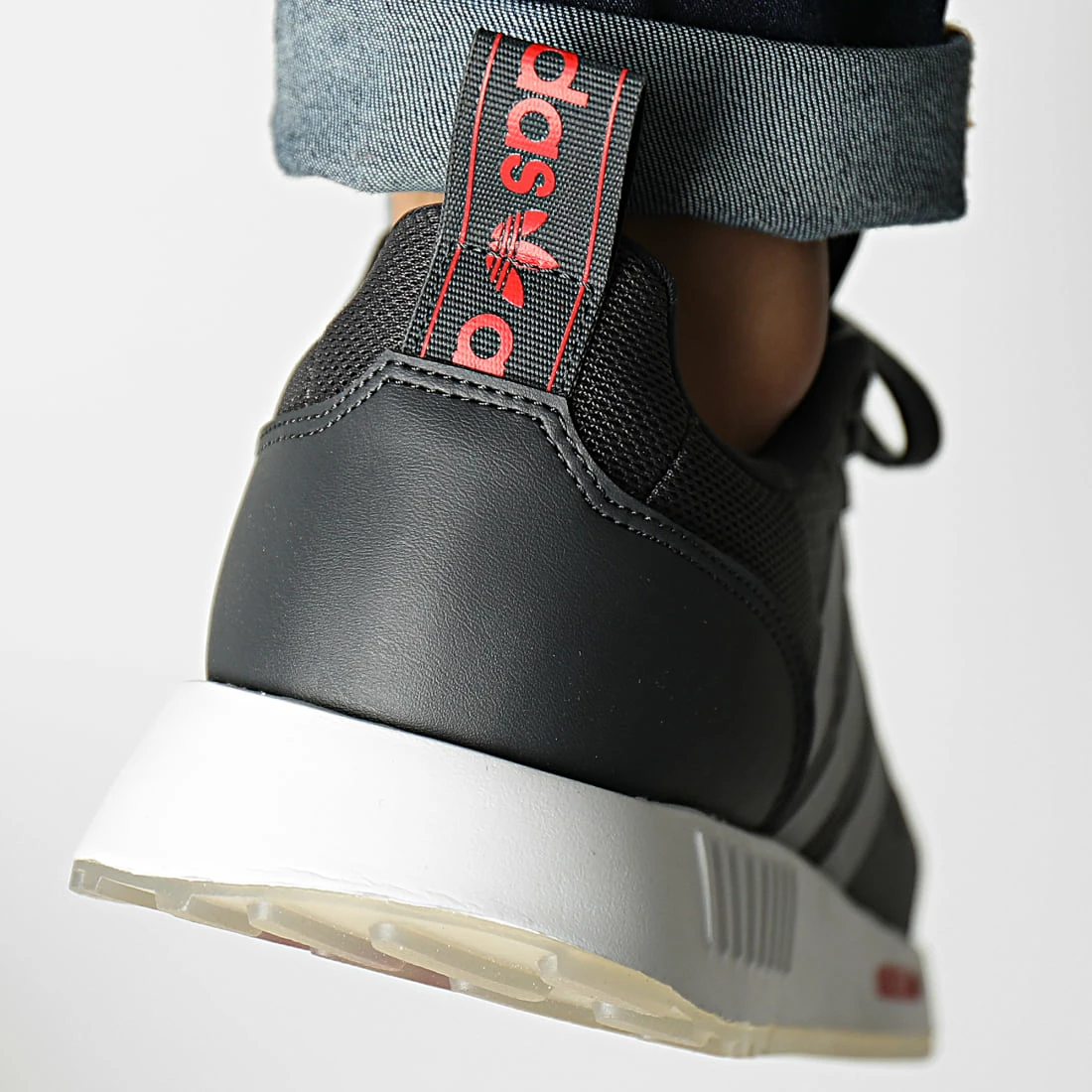 Tout neuf 😉 Baskets Multix GW6836 Grey Five Carbon Vivid Red de Adidas Originals 😀 6 Tout neuf 😉 Baskets Multix GW6836 Grey Five Carbon Vivid Red de Adidas Originals 😀 – Image 4