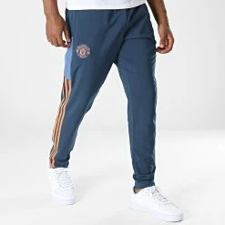 Grosses soldes 🥰 Pantalon Jogging MUFC HH9329 Bleu Foncé de Adidas Performance 🥰
