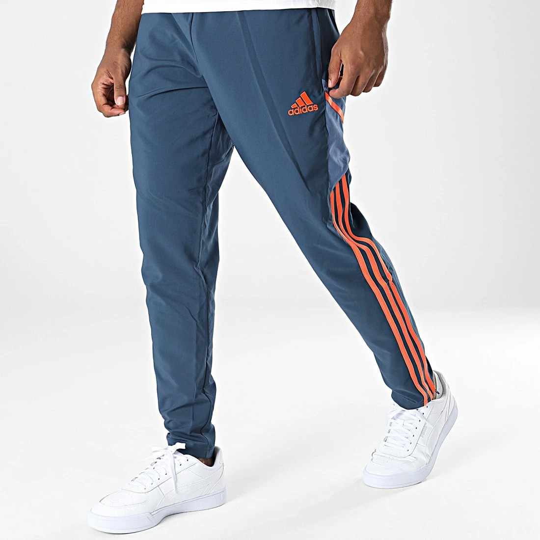 Grosses soldes 🥰 Pantalon Jogging MUFC HH9329 Bleu Foncé de Adidas Performance 🥰 7 Grosses soldes 🥰 Pantalon Jogging MUFC HH9329 Bleu Foncé de Adidas Performance 🥰 – Image 5