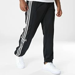Acheter 😉 Pantalon Jogging A Bandes Adibreak HN6098 Noir de Adidas Originals 💯 -Pas Cher adidas Magasin adidas 342366 HN6098 20221026T140333 05