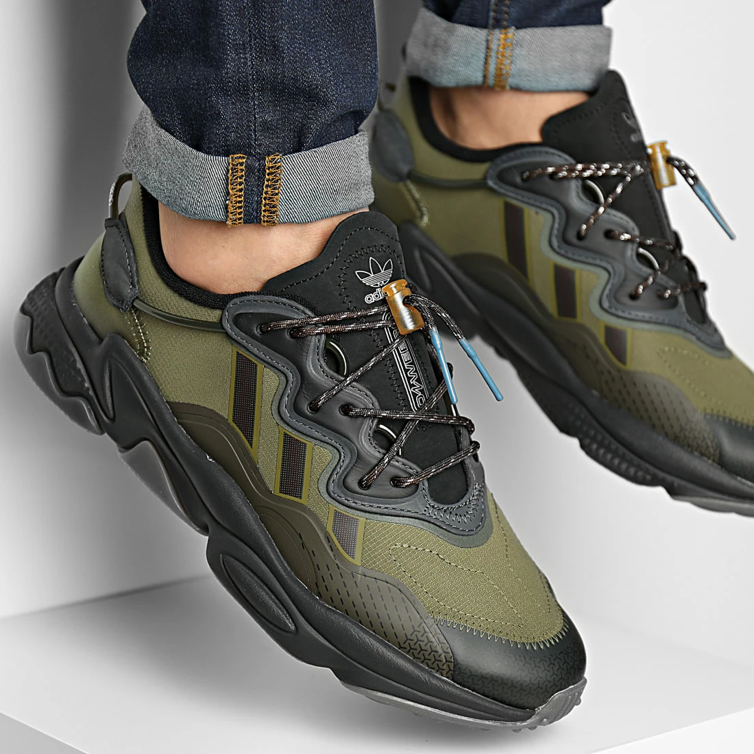 De gros ✔️ Baskets Ozweego H03402 Focal Olive Shadow Olive Core Black de Adidas Originals 🛒 3 De gros ✔️ Baskets Ozweego H03402 Focal Olive Shadow Olive Core Black de Adidas Originals 🛒