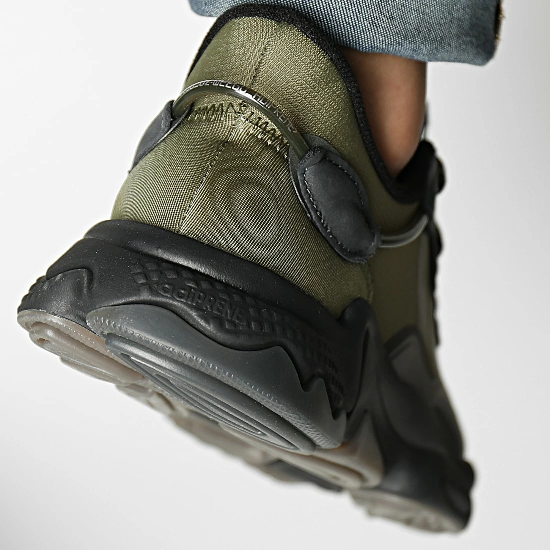 De gros ✔️ Baskets Ozweego H03402 Focal Olive Shadow Olive Core Black de Adidas Originals 🛒 6 De gros ✔️ Baskets Ozweego H03402 Focal Olive Shadow Olive Core Black de Adidas Originals 🛒 – Image 4